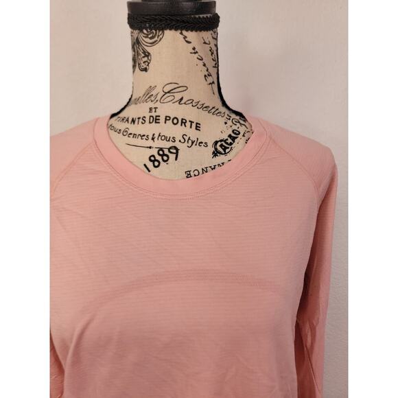 Lululemon Pullover Womens 12 Run Swiftly Long Sleeves Thumbholes Light Pink - Picture 3 of 9